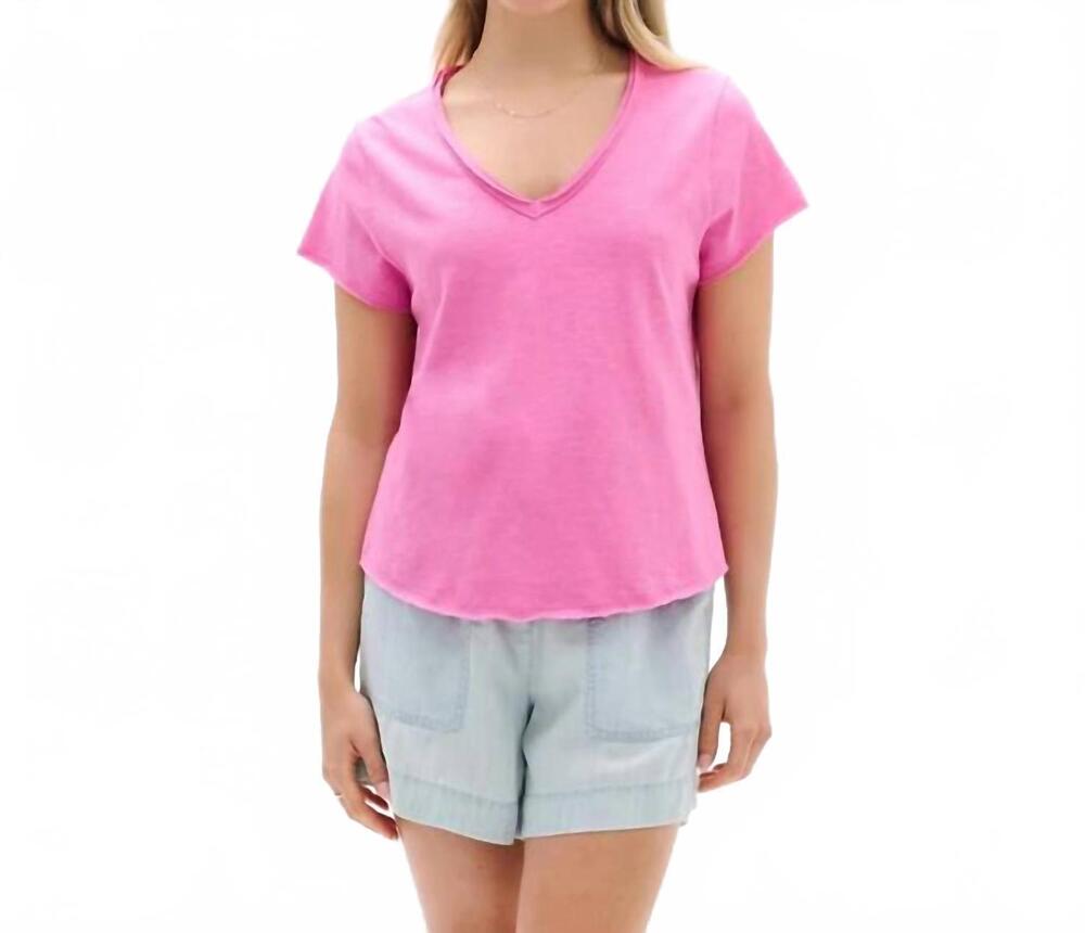 NEW HATLEY sadie v neck tee in super pink